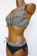Braga bikini moldeadora estampada con brillo negro